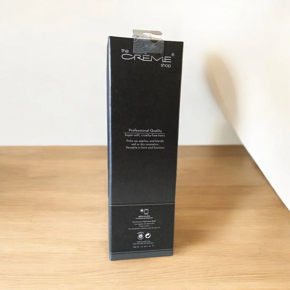 💎 The Crème Shop  HD Layered Kabuki Brush New In Box